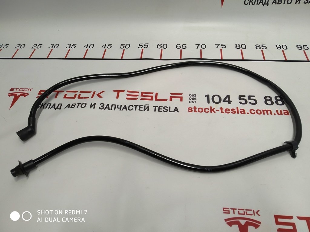 14 Front panoramatakavloppsrör Tesla modell S, REST 6008684-00-E